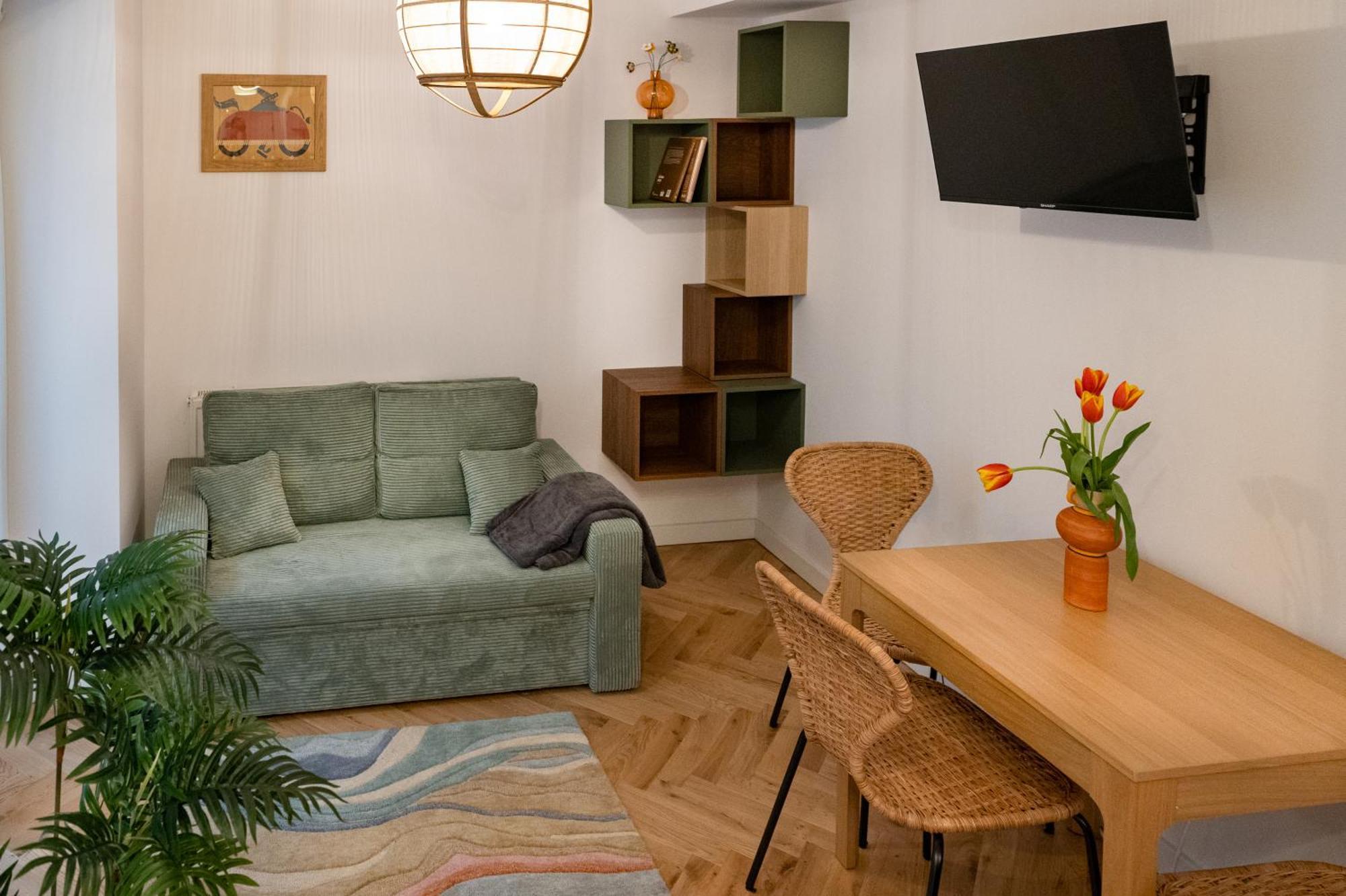 Tyzenhauz Apartments Siemiradzkiego Street Краків Екстер'єр фото