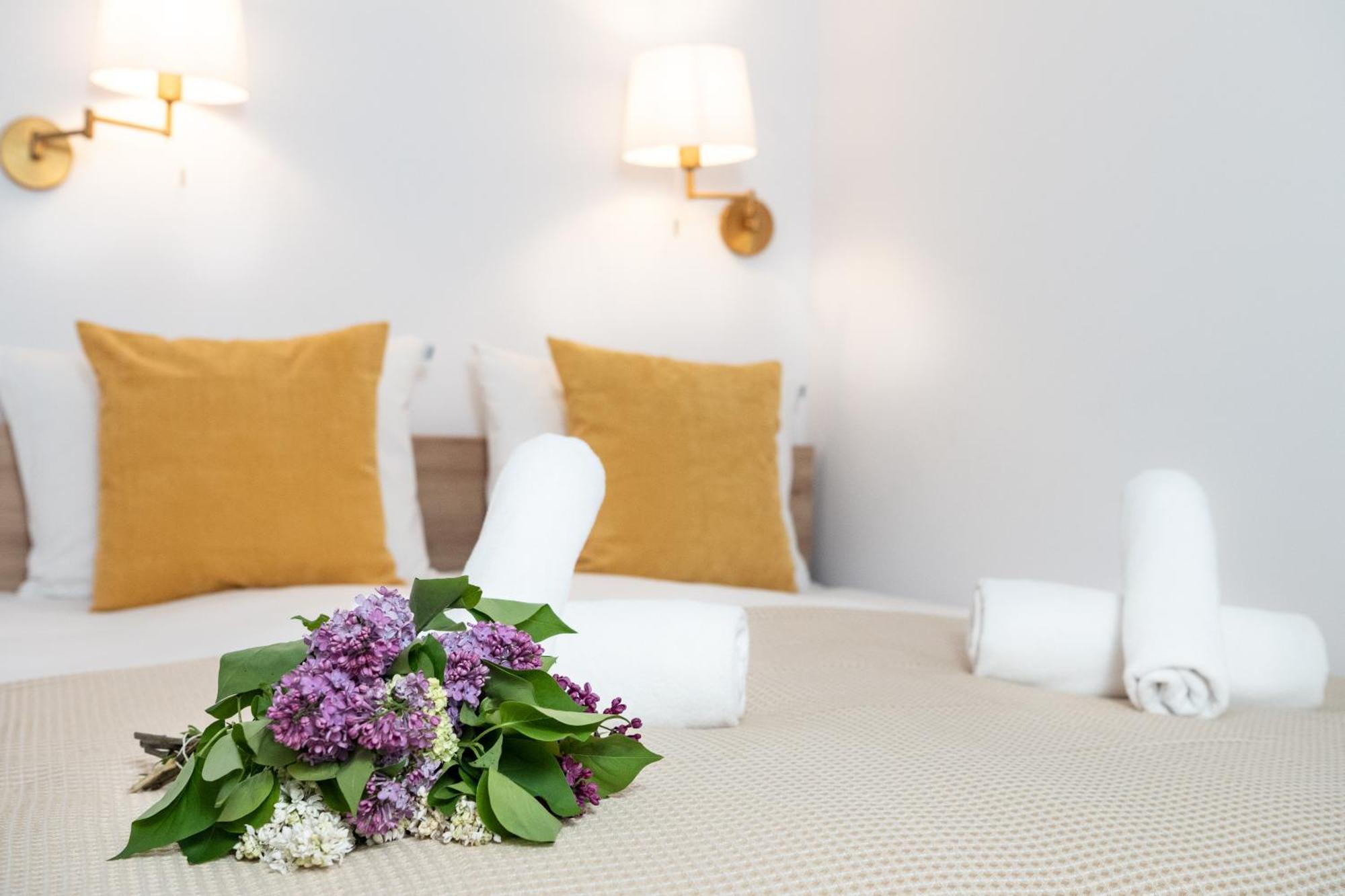 Tyzenhauz Apartments Siemiradzkiego Street Краків Екстер'єр фото