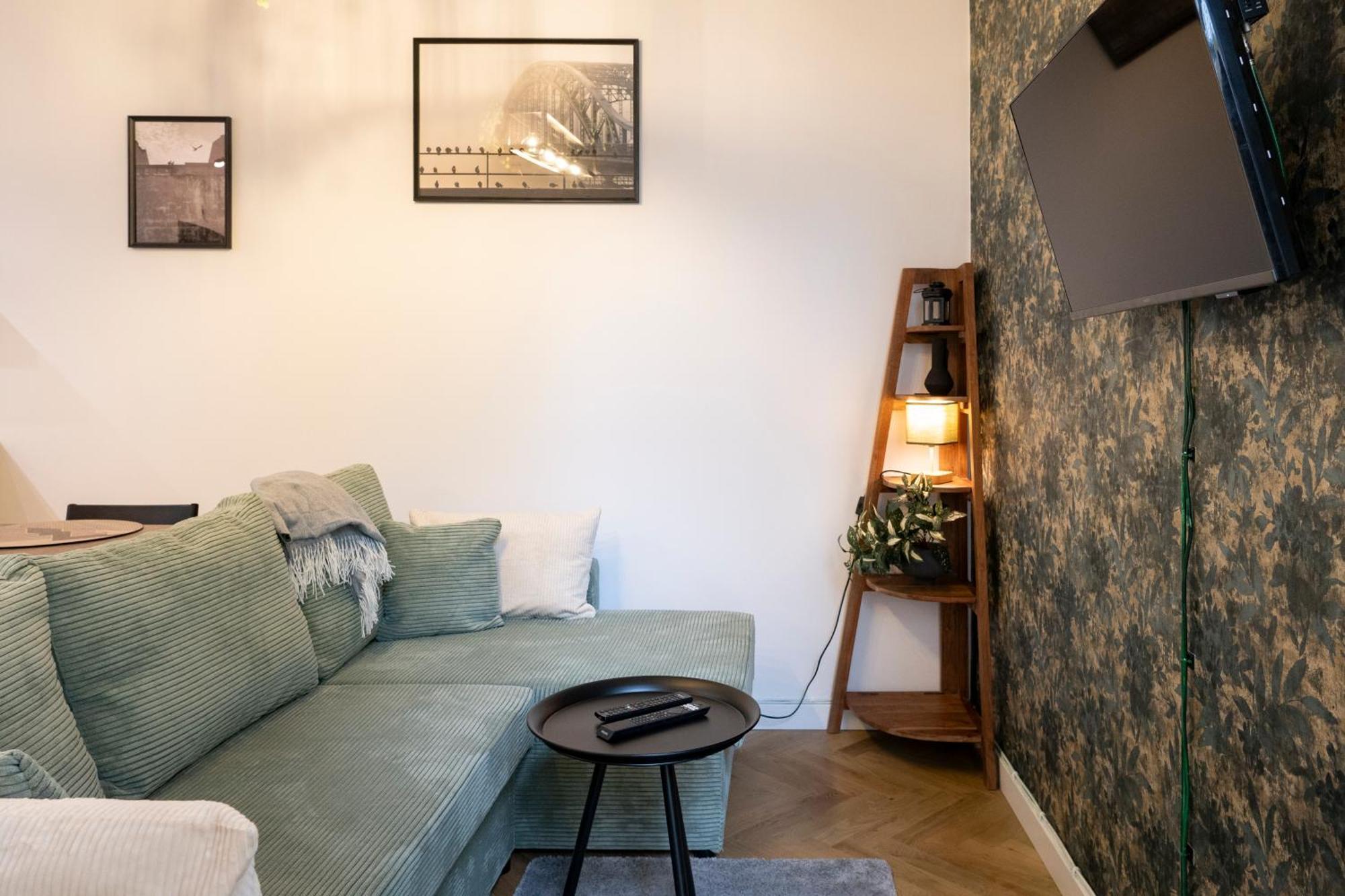 Tyzenhauz Apartments Siemiradzkiego Street Краків Екстер'єр фото